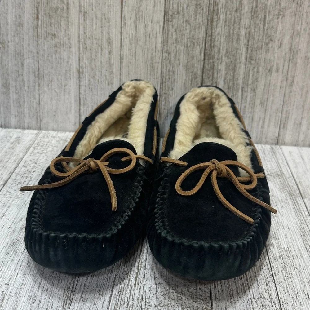 UGG Women's Black and Tan Moccasins - Picture 3 of 8
